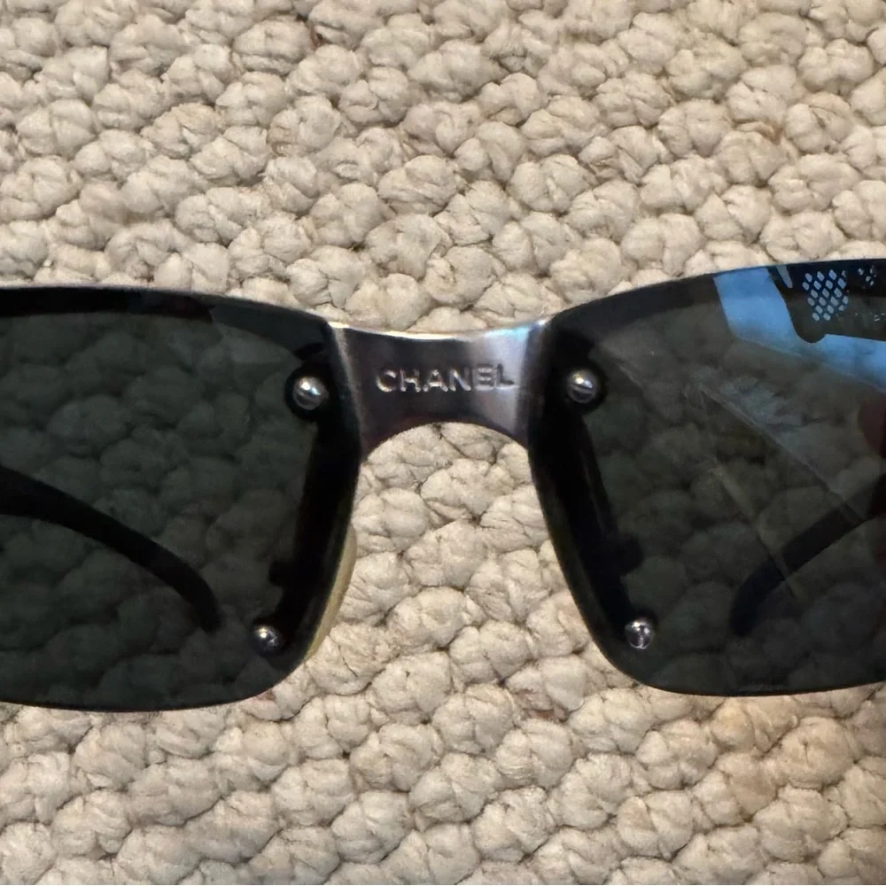 Chanel Vintage Sunglasses.  EUC!! - Picture 4 of 10